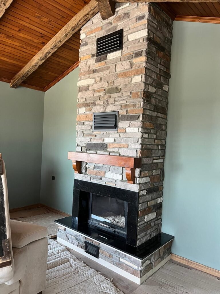 Rustik Şömine Dağ Evinde